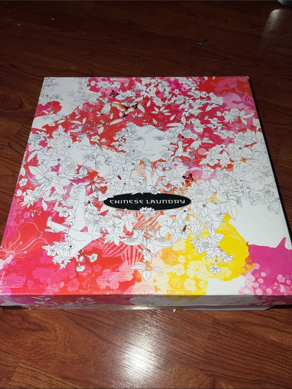 Chinese Laundry Floral Art Empty Shoebox